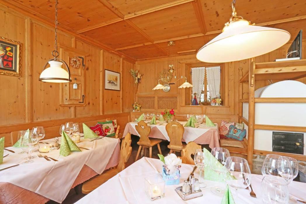 فال دي فيز Gasthof Albergo Neuwirt المظهر الخارجي الصورة